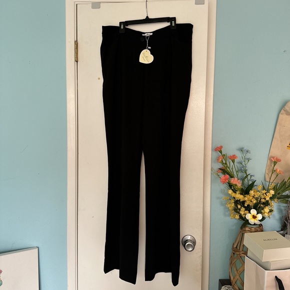 Mirror Palais Black Pants - Picture 1 of 4